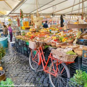 Mercado de productores y bicicleta por un consumo responsable
